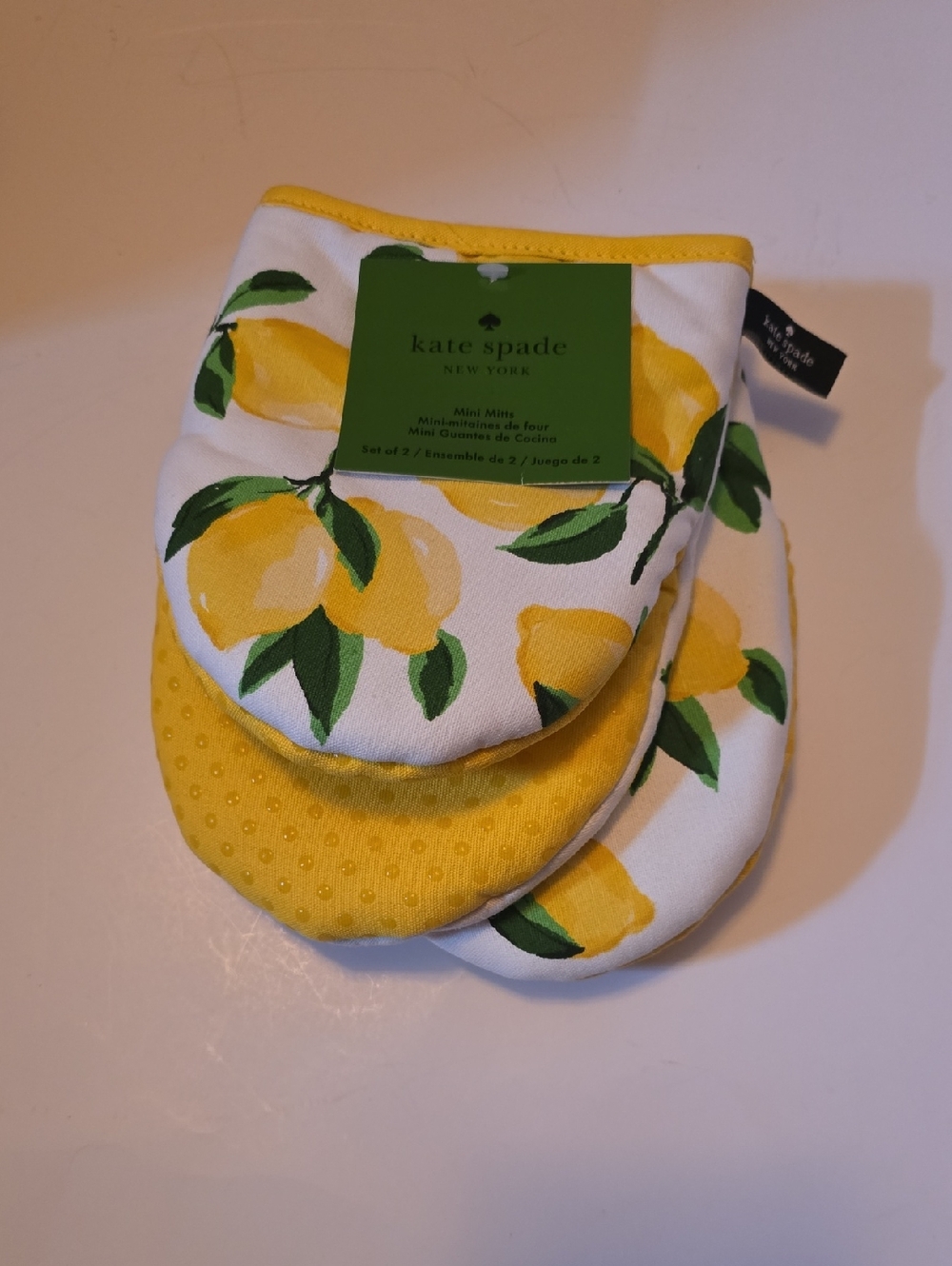 Kate Spade Set of 2 Lemon Oven Mini Mits